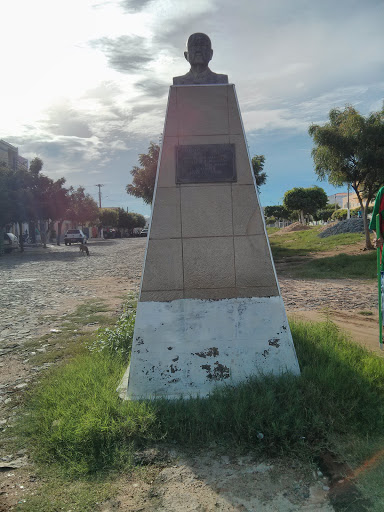 Monumento AV. De Massapê