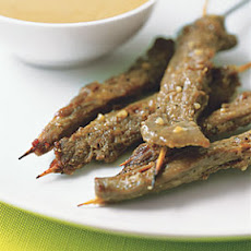 Beef Satay With Peanut Sauce