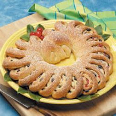 Cherry-Nut Tea Ring