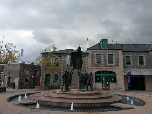 Liberation Square Statue