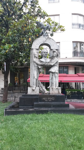 Abdi İpekçi Statue