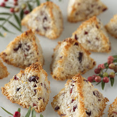 Coconut-Cranberry Macaroon