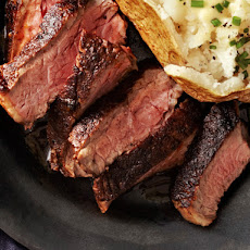 Cocoa-Rubbed Steak With Bacon-Whiskey Gravy