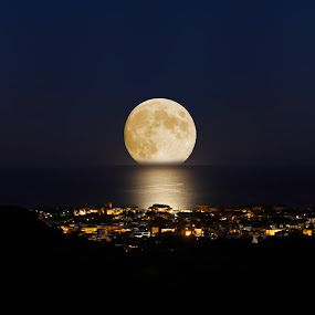 img_8842_moon_exif_01.jpg