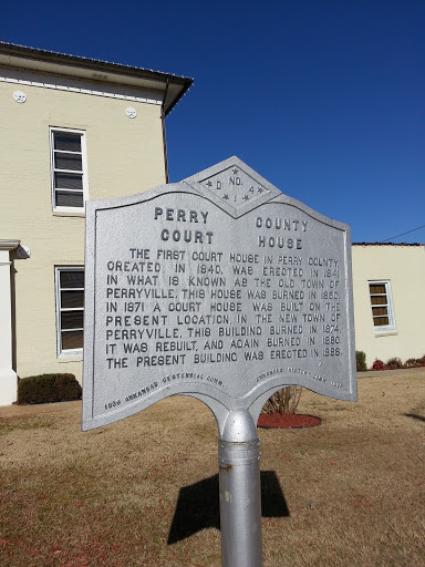 Historical Perry County Courthouse