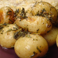 Delicious Oven Baked Rosemary & Garlic Fries / Chips