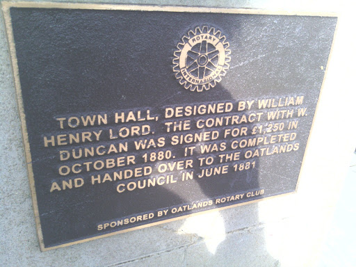 Oatlands Town Hall Plaque