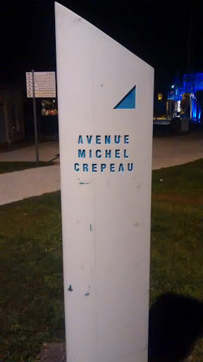 Avenue Michel Crepeau