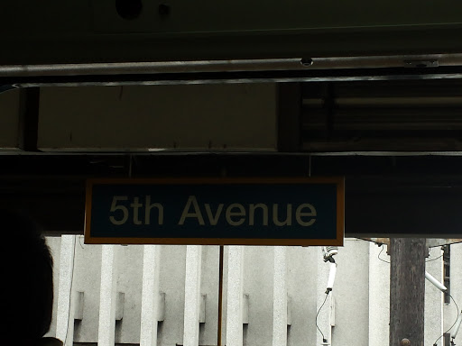 LRT1 5th Avenue Station