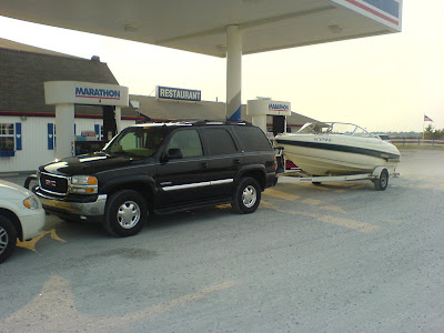 Yukon_and_Boat.JPG