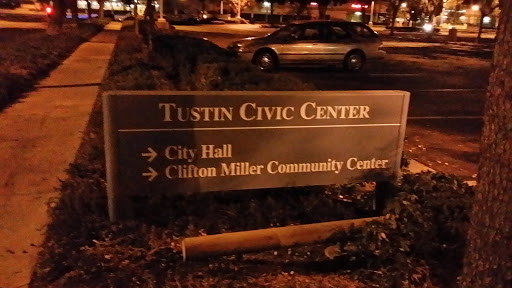 Tustin Civic Center Sign