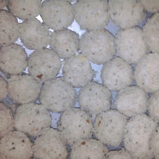Rava Ka Ladoo