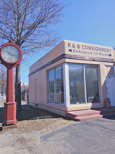 R&B Consignment Clock 