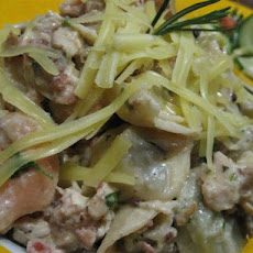 Pasta With Mushroom, Bacon and Walnut Sauce