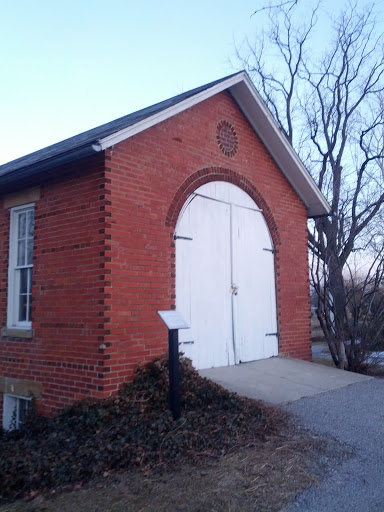 The Everal Carriage House