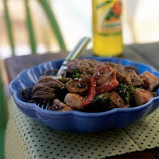 Soba Noodles with Broccoli and Chicken