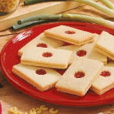Strawberry Sandwich Cookies