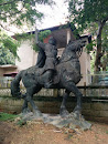 厦门大学.武将和马雕像