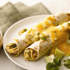 Creamy Chicken Enchiladas Verde
