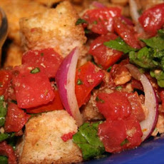 Panzanella Salad With Bacon, Tomato and Basil