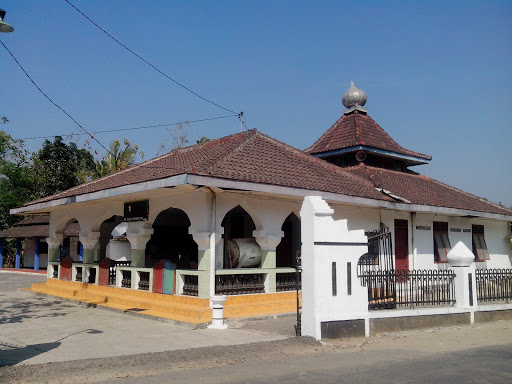 Masjid Nurul Huda Selomarto