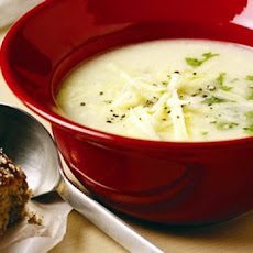 Wisconsin Cauliflower Cheese Soup