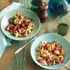Pasta with Sausage and Red Grapes