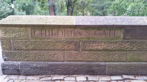Children's Gate To Central Park