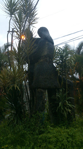 Gigantes De Piedra Entrada A Urbanización Las Estatuas