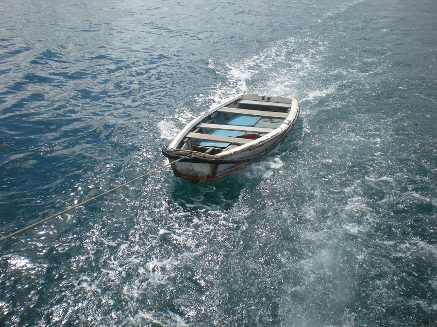 Solitarium by Anderson Soares - Transportation Boats