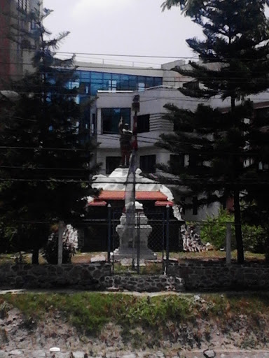 Babuchiri sherpa statue