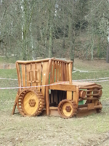 Traktor V Zoo