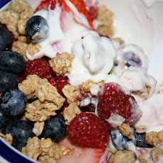 Healthy Yogurt and Fruit Breakfast
