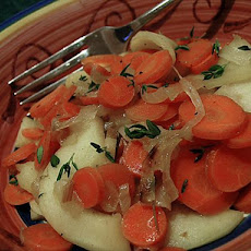 Caramelized Onions With Apples and Carrots
