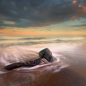 static whip by Ledon Jasper Samoranos - Landscapes Waterscapes