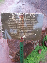 Kukaniloko Birthing Stone Entrance Sign
