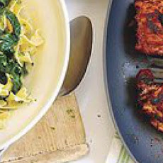Paprika Chicken Thighs with Spinach and Egg Noodles