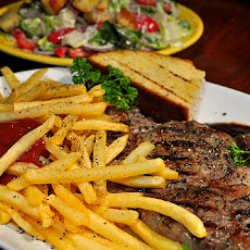 Steak 'n' Fries Salad