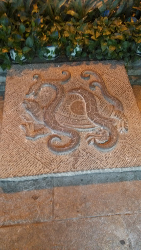 春熙坊的龟蛇舞石雕