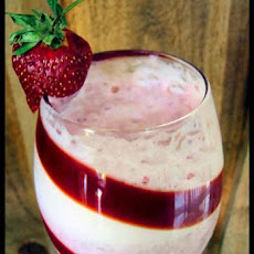 Strawberry Banana Breakfast Smoothie