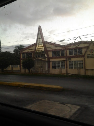Iglesia De Dios Pentecostal Santa Rosa