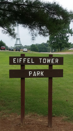 Eiffel Tower park