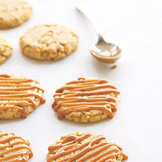 Cashew-Caramel Cookies