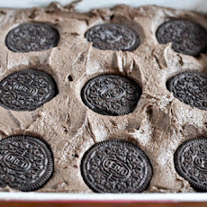 Triple Layer Cookies and Cream Crunch Bars