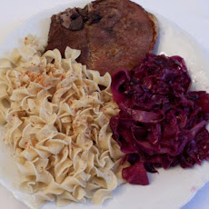 Red Cabbage With Apples