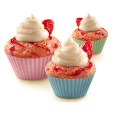 Darling Strawberry Cupcakes with Dreamy Buttercream Icing