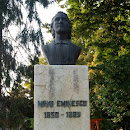 Bust Mihai Eminescu