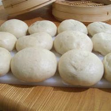 Siopao (Filipino Steamed Dumplings)