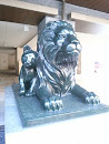 親子のライオン像