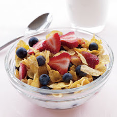 Cornflakes, Low-Fat Milk, and Berries